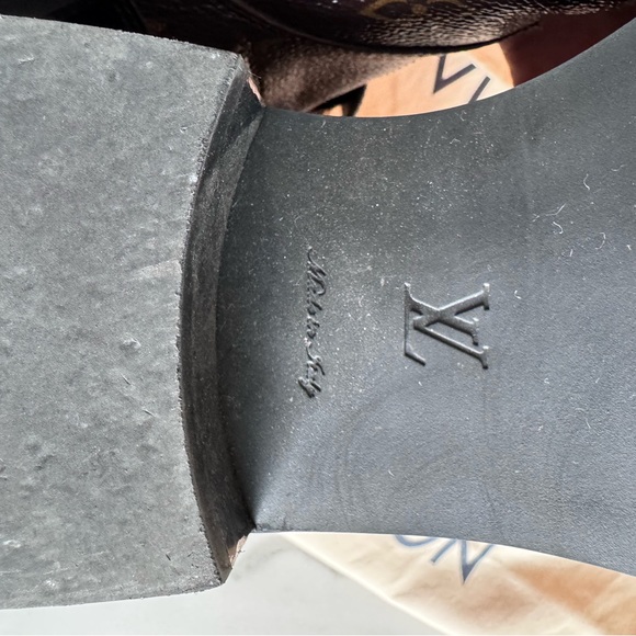 LOUIS VUITTON Calfskin Monogram Wonderland Ranger Boots sz 36 100% authentic - Picture 6 of 10
